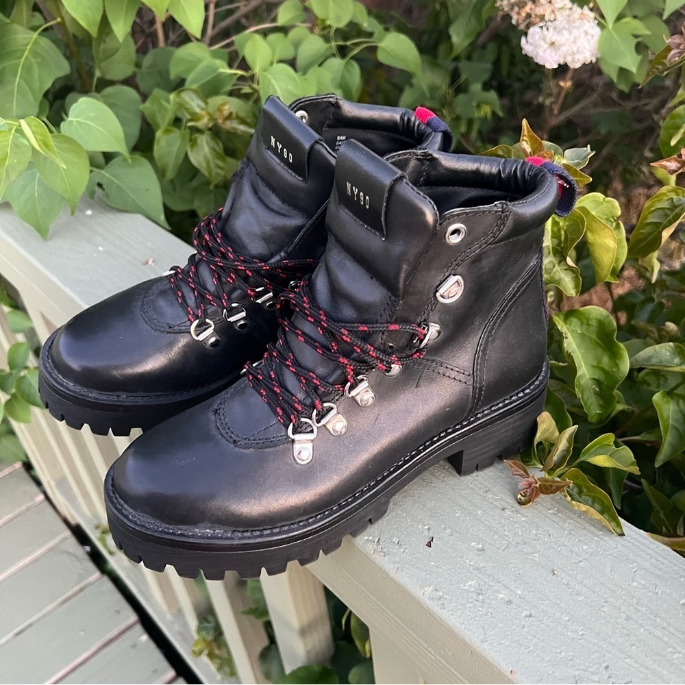 Steve Madden Black and Pink Leather Boots
